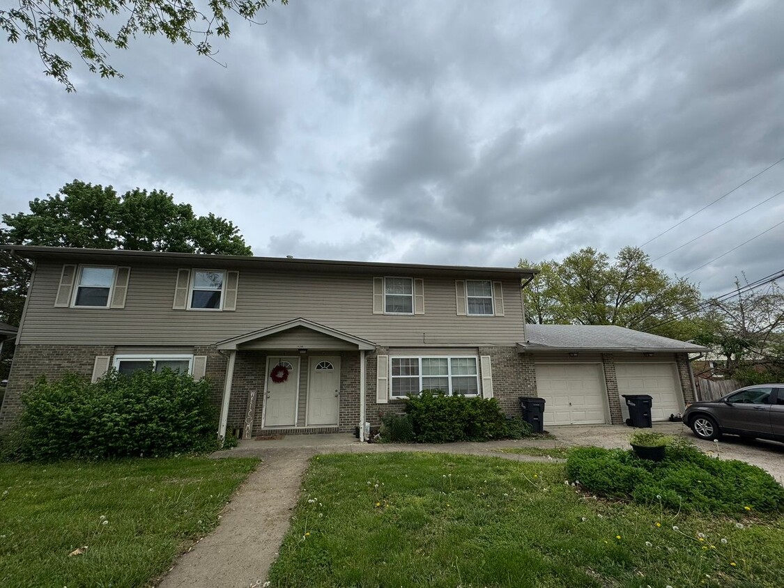 Building Photo - 4209 Defoe Dr