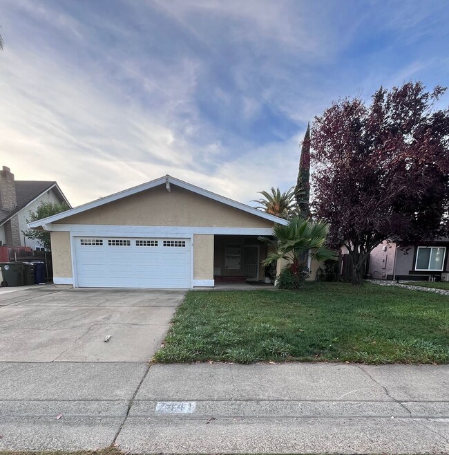 Building Photo - 7441 Windjammer Way