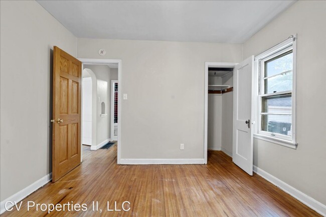 Foto del edificio - 4 br, 2 bath House - 1901 Iowa Street