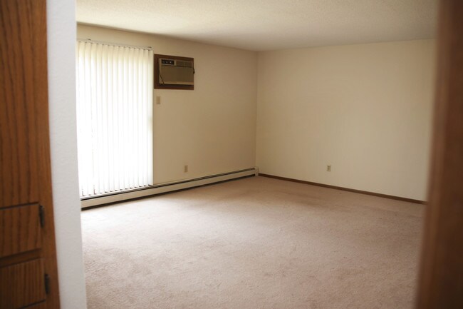 Building Photo - 1525 24th Ave N