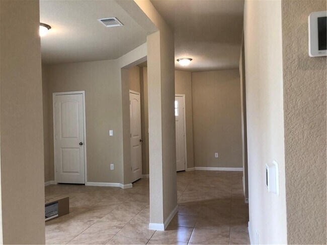 Foto del edificio - 3320 Burch Brook Cove