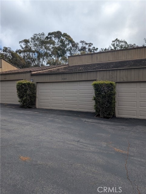 Building Photo - 31537 E Nine Dr