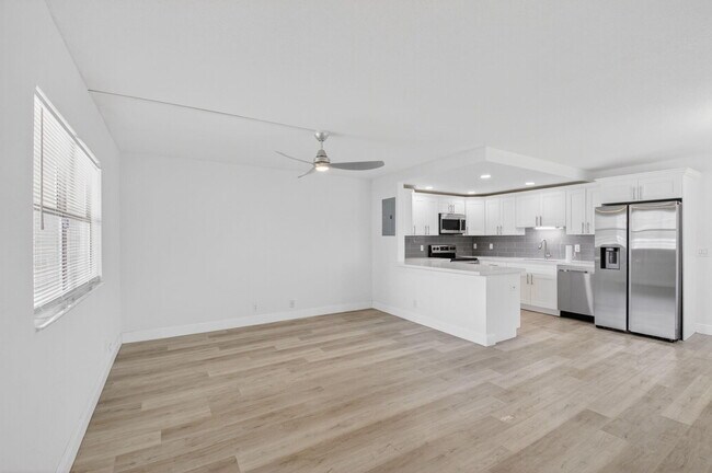 Foto del edificio - 103 Brittany Ln