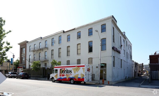 Foto del edificio - 1000 S Charles St