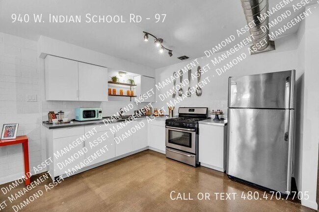 Foto del edificio - Large 2 bedroom units in Central Phoenix, ...