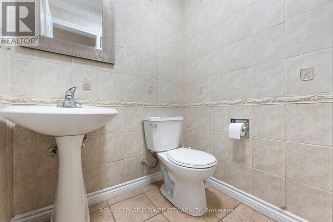 Photo du bâtiment - 124 Candy Crescent