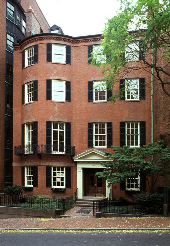 Building Photo - 1 Joy St