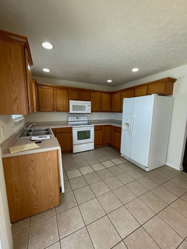Foto del edificio - 216 Applewood Ln