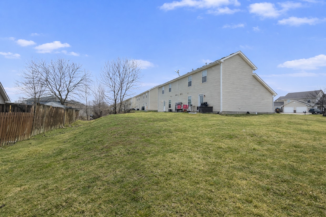 Building Photo - 5812-5814 Canaveral Dr.