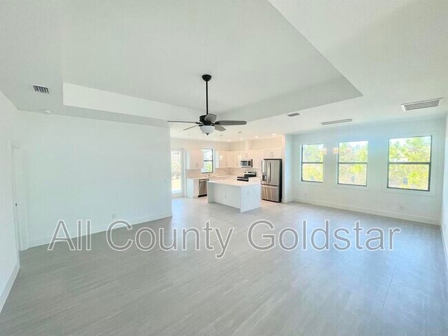 Foto del edificio - 13439 Ingraham Blvd