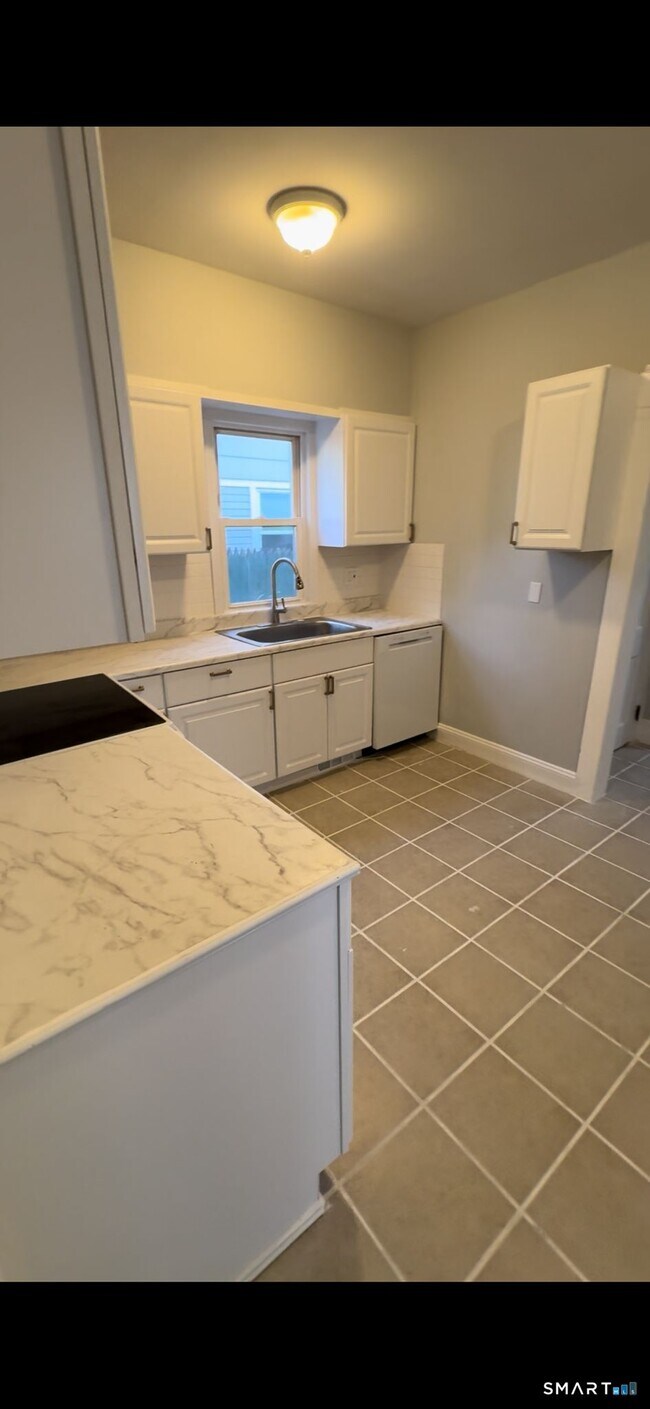 Foto del edificio - 95 New Canaan Ave