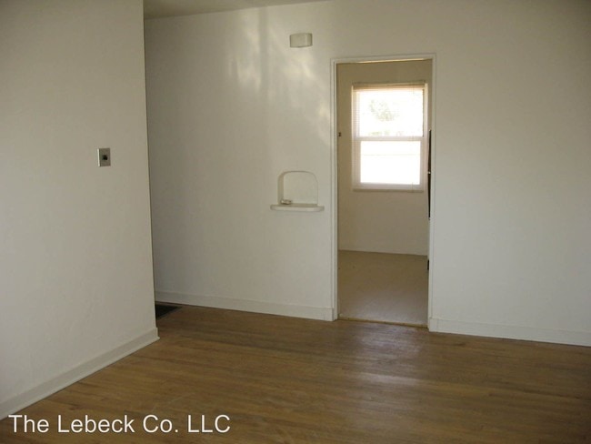 Building Photo - 515 Wellesley Dr SE