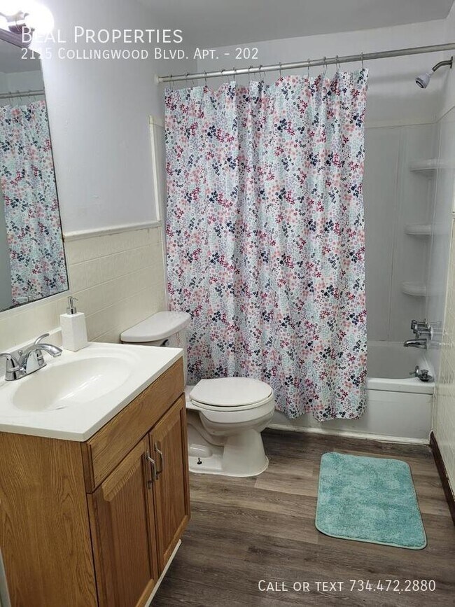 Building Photo - 2115 Collingwood Blvd