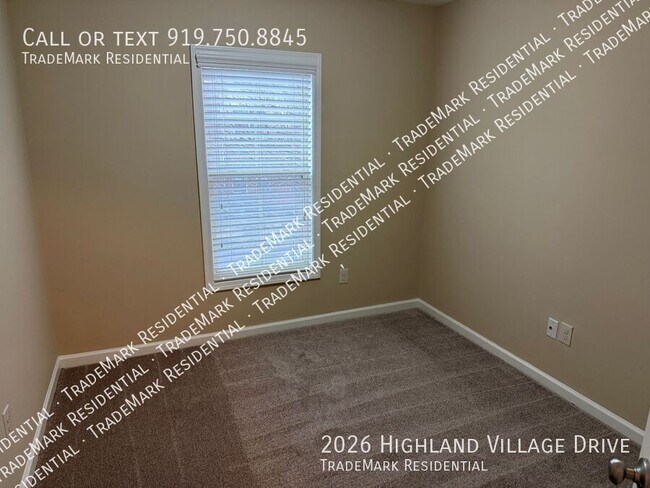 Foto del edificio - 2026 Highland Village Dr