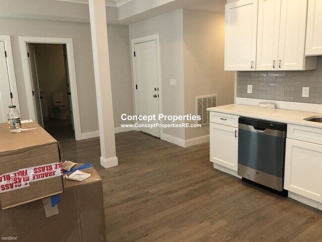 Building Photo - 3 br, 2 bath  - 68 Day St Apt 2M