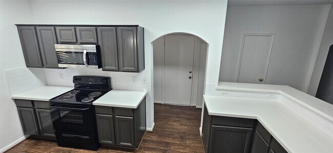 Foto del edificio - 919 Yorkshire Hollow Ln