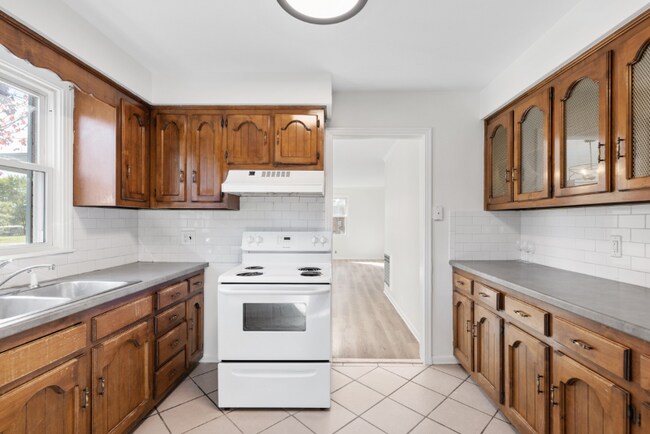 Foto del edificio - 3124 Cloverwood Dr