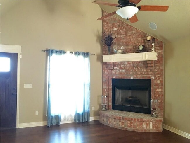 Building Photo - 3801 S W Capstone Ave