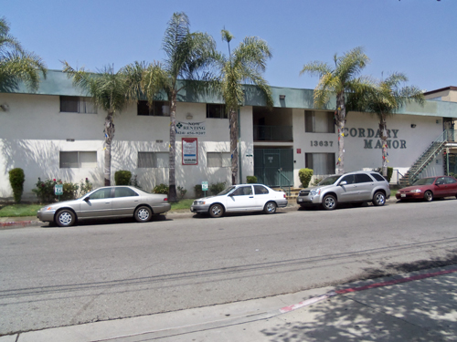 Building Photo - 13637 Cordary Ave