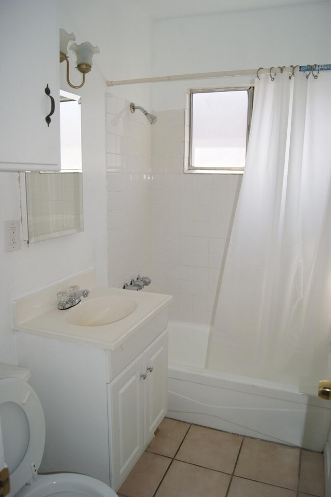 Apartamento - Baño - Hollywood-Wilton Apartments