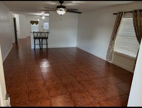 Building Photo - 7623 Village Mill Ln