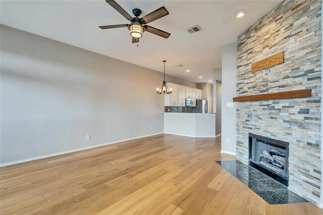 Foto del edificio - 2918 Ranch Rd 620
