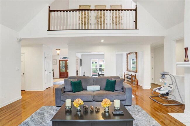 Foto del edificio - 745 Winterwind Way