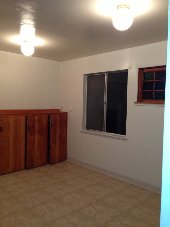 Foto del edificio - 4 Bedroom Home Close to Campus-$750 Off 1s...