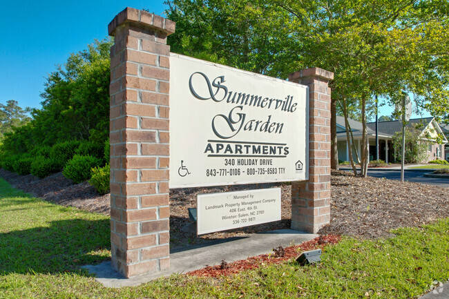 Foto del edificio - Summerville Garden Apartments