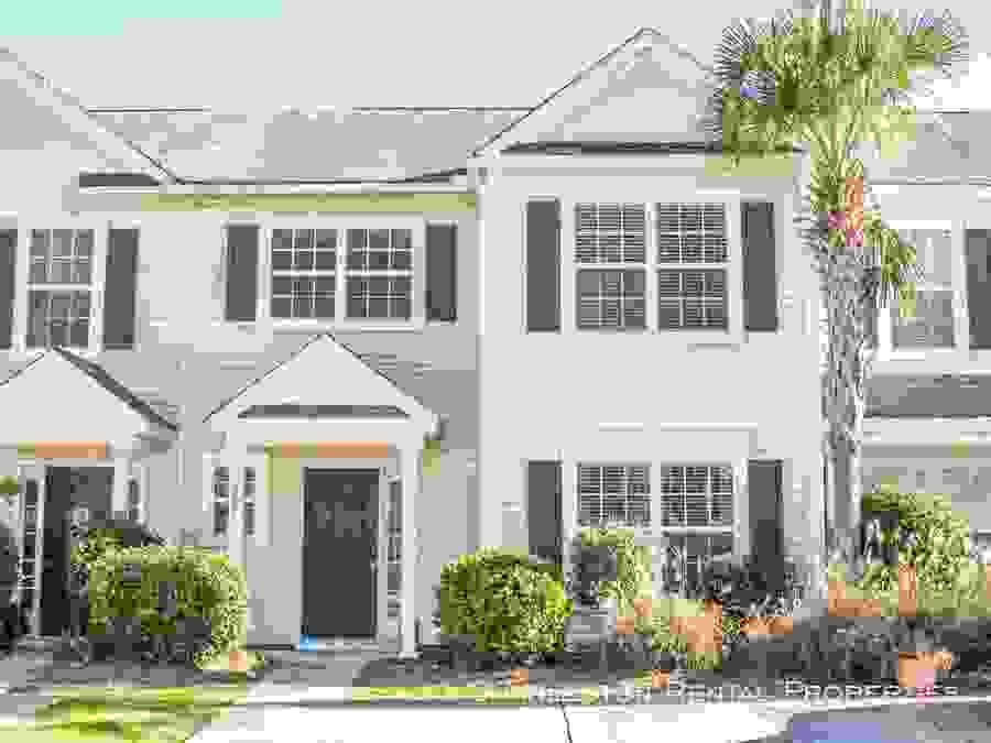 Primary Photo - 1002 Marsh Grass Way