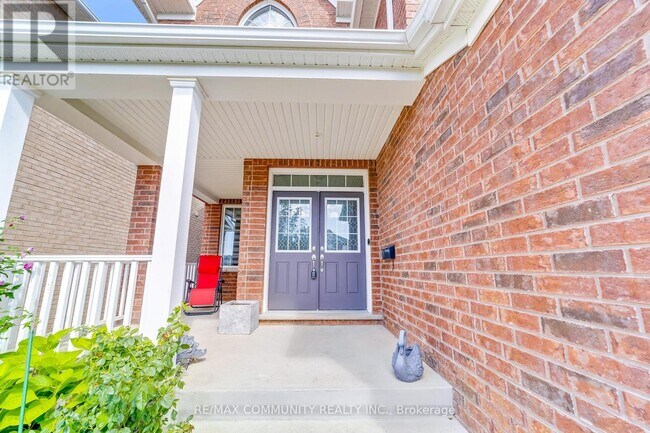 Photo du bâtiment - 1169 Greenhill Ave
