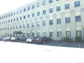Building Photo - 221 Judd Square