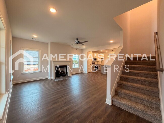 Foto del edificio - New Construction 4 Bed / 3.5 Bath Home for Rent in Meridianville, AL!!