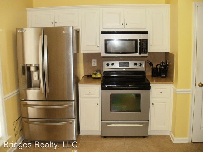 Foto del edificio - 120 Harvestwood Dr