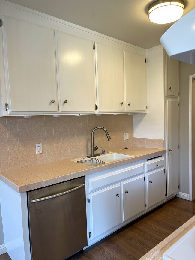 Kitchen - 1132 16th St