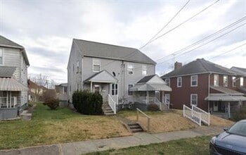Building Photo - 920 Vankirk St