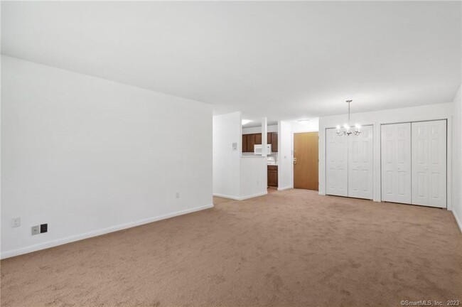 Building Photo - 2321 Cromwell Hills Dr