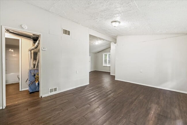 Foto del edificio - 2967 Wallace Ave