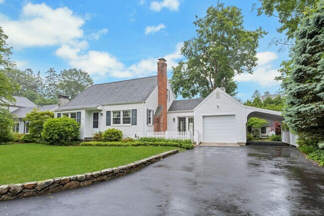 Foto del edificio - 54 Oak Grove Pl