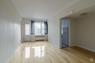 Building Photo - 10 Av. Rosemount