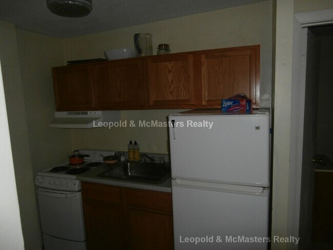 Foto del edificio - 231 Harrison Ave