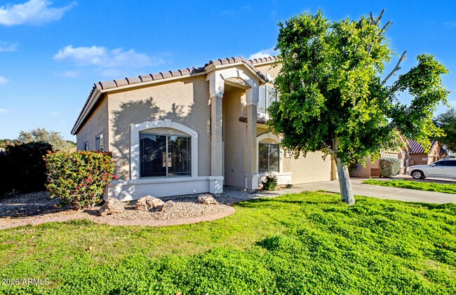 Building Photo - 7456 W Aurora Dr