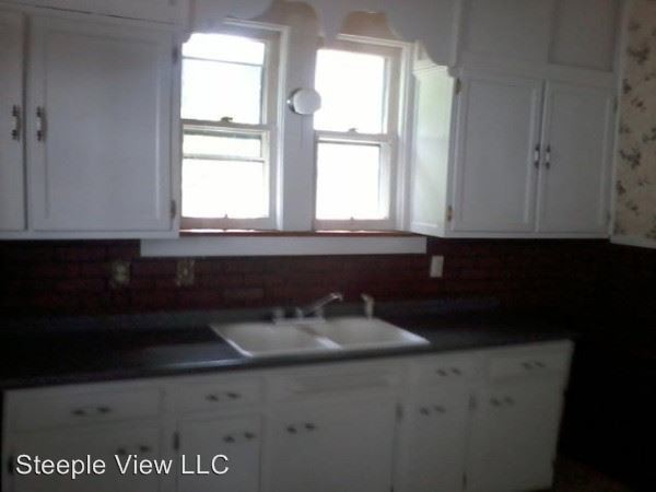 Building Photo - 356-3565 McHenry St
