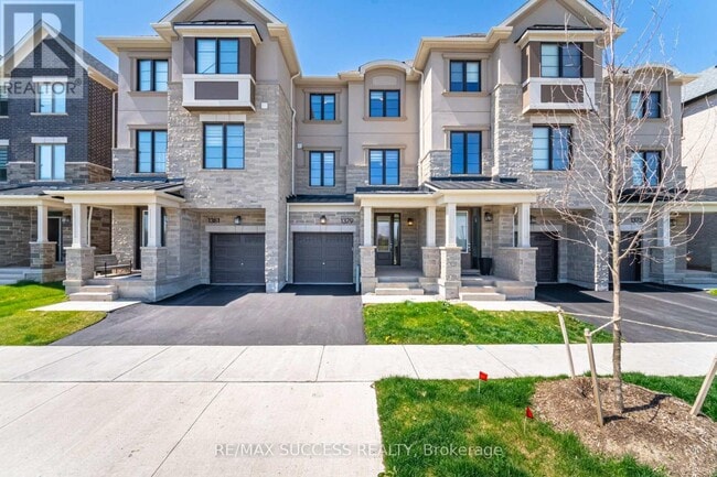 Building Photo - 1379 Shevchenko Blvd