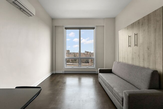 Building Photo - 1421 Av. Argyle