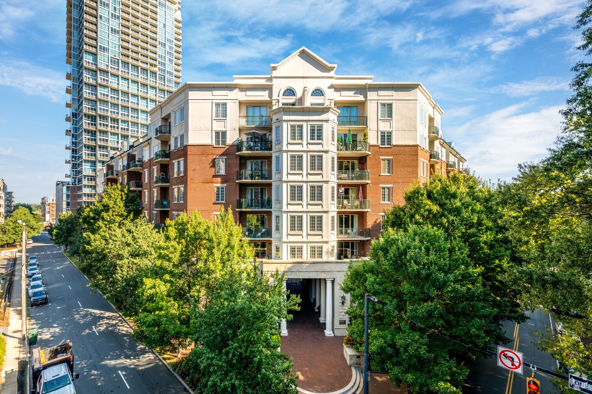 5th & Poplar Condominiums