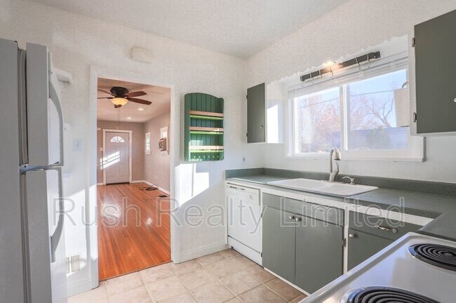 Foto del edificio - 397 S Logan St