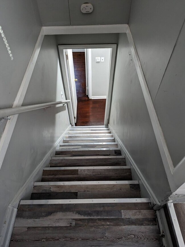 Foto del edificio - 18727 Grandville 3 BEDS & 1.5 BATH FOR RENT!