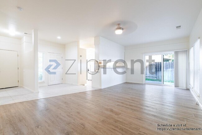 Foto del edificio - 2703 Albany Ave