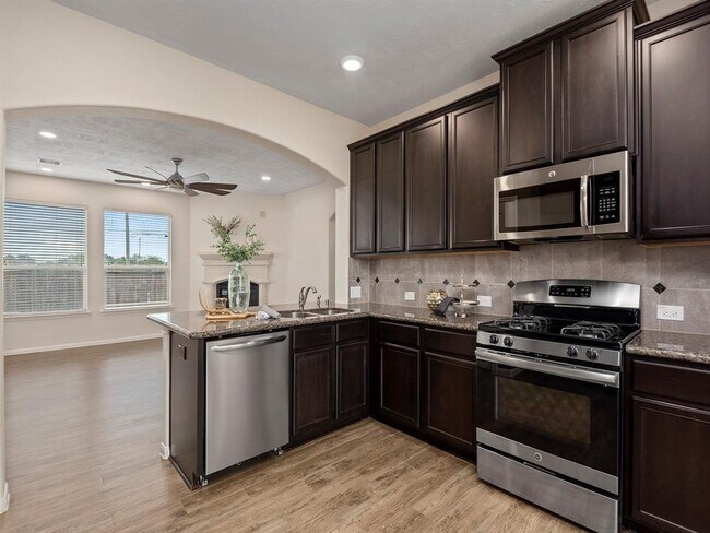 Building Photo - 302 American Black Bear Dr